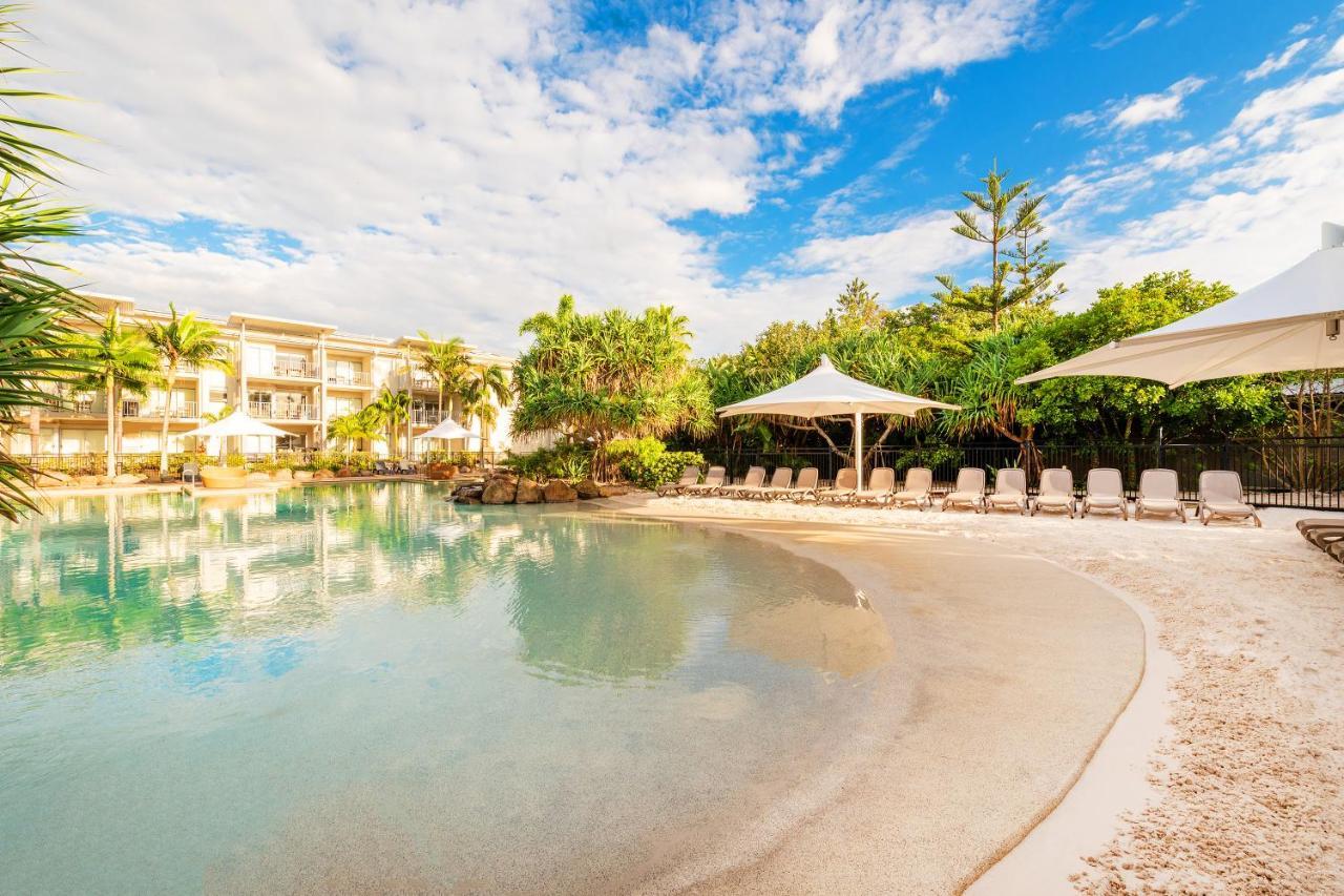 Peppers Salt Resort & Spa Kingscliff Bagian luar foto The pool at the Mantra on Saltwater Island