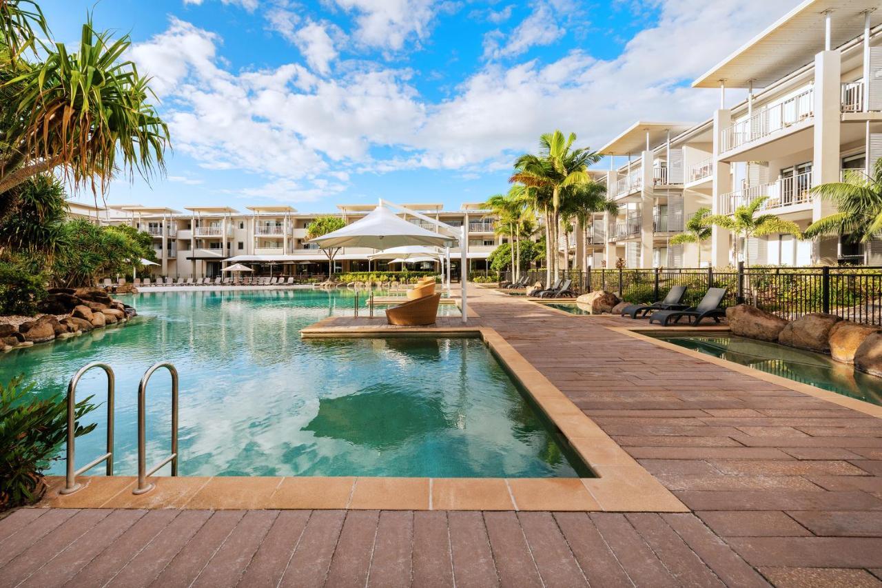 Peppers Salt Resort & Spa Kingscliff Bagian luar foto The pool at Peppers Mantra on Saltwater Island