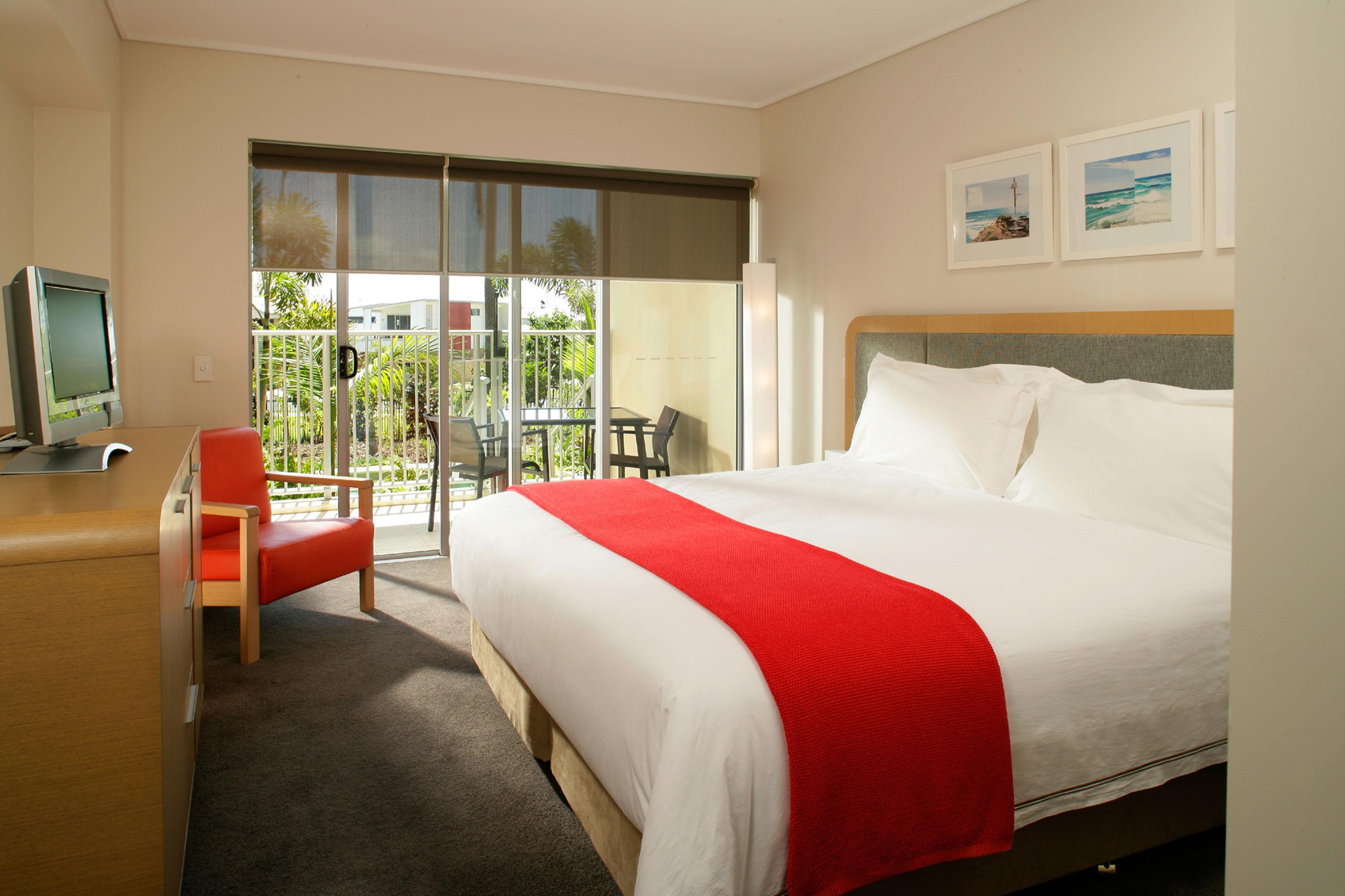 Peppers Salt Resort & Spa Kingscliff Bagian luar foto A typical room at the hotel