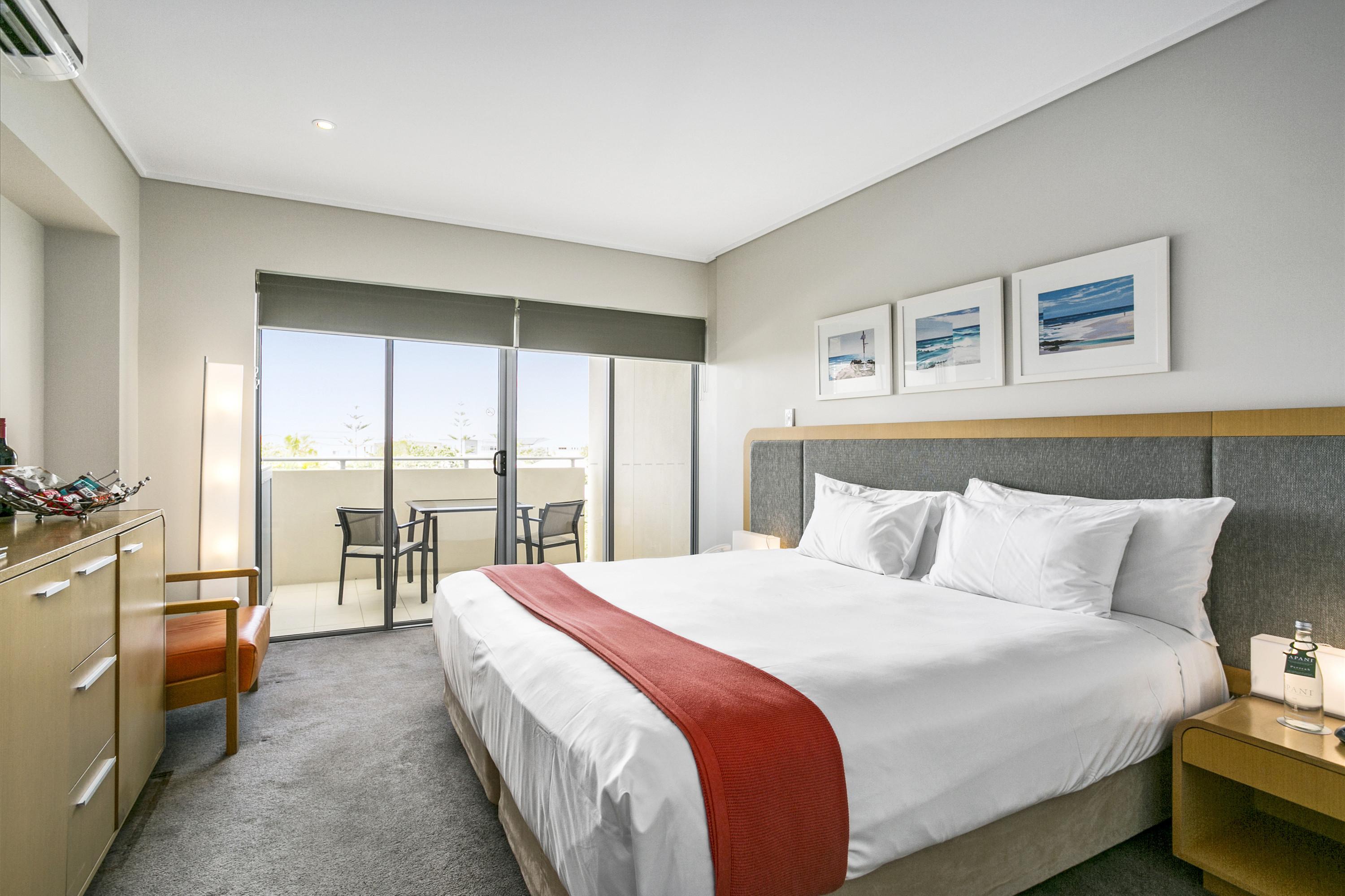 Peppers Salt Resort & Spa Kingscliff Bagian luar foto A bedroom at the hotel