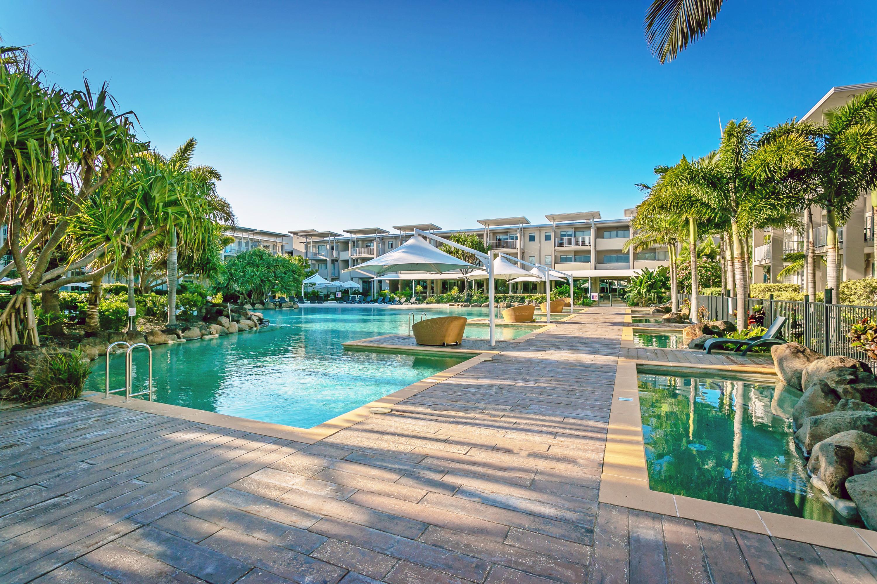 Peppers Salt Resort & Spa Kingscliff Bagian luar foto The pool at the InterContinental Sanctuary Cove Resort