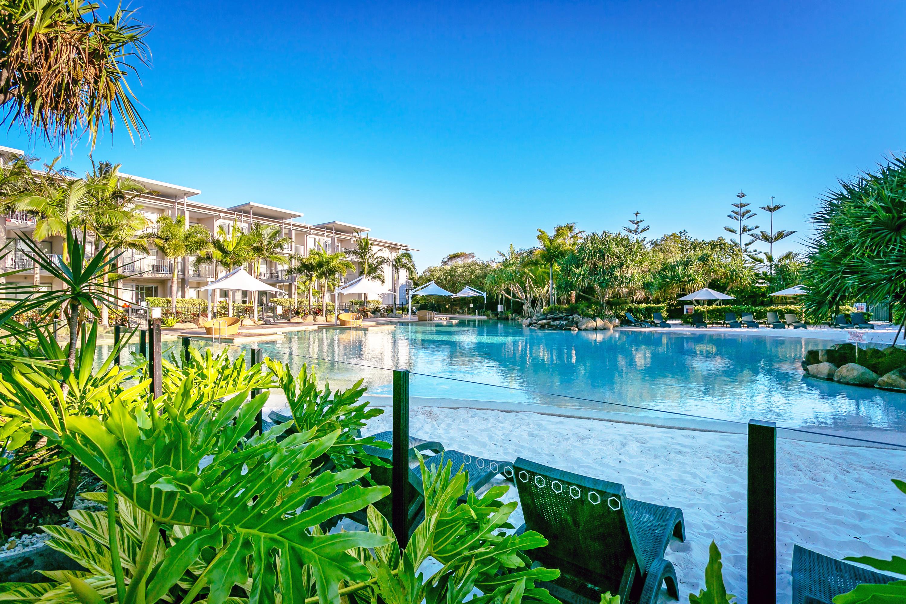 Peppers Salt Resort & Spa Kingscliff Bagian luar foto The pool at the InterContinental Sanctuary Cove Resort