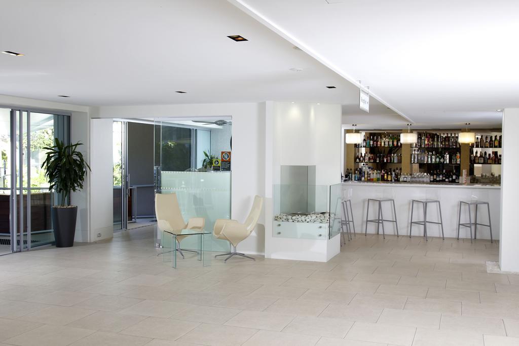 Peppers Salt Resort & Spa Kingscliff Bagian luar foto The lobby of the hotel